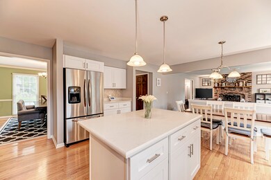 2211 University Dr, Naperville, IL 60565 - photo 7