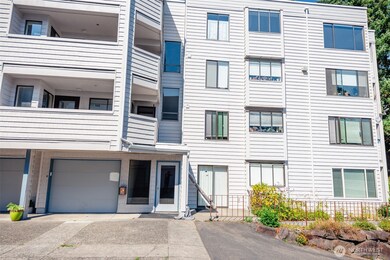 17417 Ashworth Ave N unit 303, Shoreline, WA 98133 - photo 2