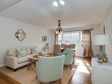 Living Room/Dining Room