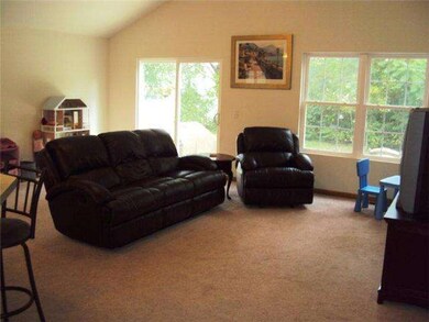 5452 Cowan St, Toledo, OH 43613 - photo 3