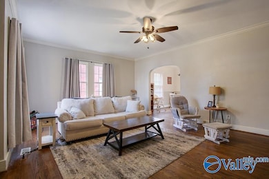 302 Canal St NE, Decatur, AL 35601 - photo 2