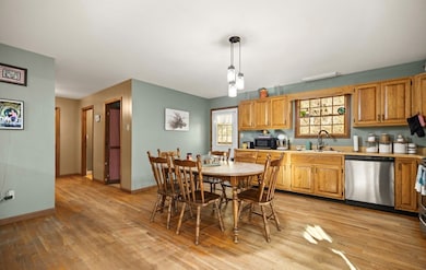 555 Wells Fork Rd, Viper, KY 41774 - photo 7