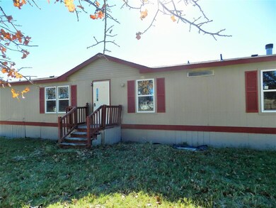 101 Little Salty Ct, Springtown, TX 76082 - photo 2