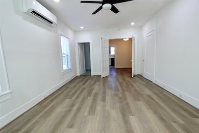 1648 Hawthorne St unit 1-4, Houston, TX 77006 - photo 2