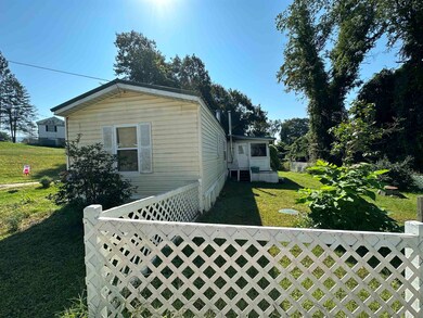 2 Harbourt Dr, Winchester, NH 03470 - photo 3