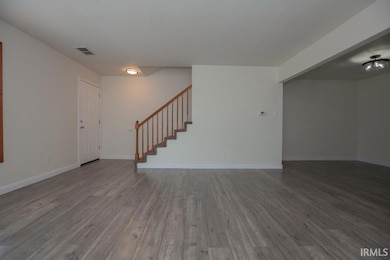 203 Olde Newburgh Dr, Newburgh, IN 47630 - photo 4