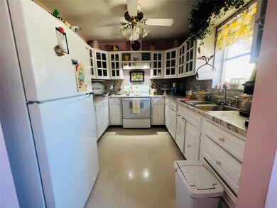 9527 SW Keen Ave, Okeechobee, FL 34974 - photo 3