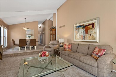 8135 Halsey St, Lenexa, KS 66215 - photo 5