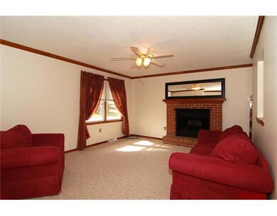 3908 Greenway Dr unit 4, Erie, PA 16506 - photo 2