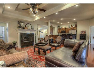 Living Room. Wonderful, double-sided fireplace