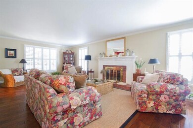 1719 NE Hillcrest Ln, Grants Pass, OR 97526 - photo 4