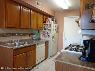 11 C Revere Ln, Staten Island, NY 10306 - photo 6