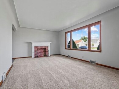 228 Creed St, Struthers, OH 44471 - photo 3