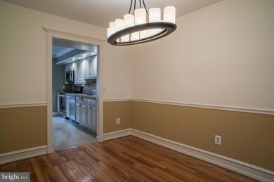 2111 Chapel Valley Ln, Lutherville Timonium, MD 21093 - photo 6