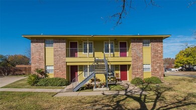 2100 Southwood Dr unit 19, College Station, TX 77840 - photo 2