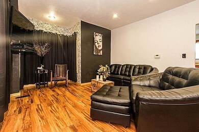 livingroom_700