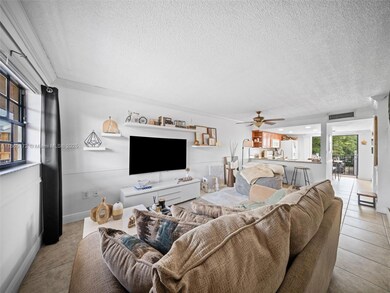 5089 W 12th Ln unit D5, Hialeah, FL 33012 - photo 4