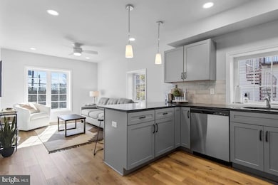 215 E Linden St unit 5, Kennett Square, PA 19348 - photo 7