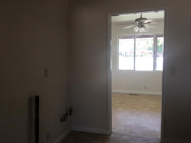 480 W Henderson Ave, Porterville, CA 93257 - photo 5