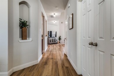 1208 Oakcrest Dr, Providence Village, TX 76227 - photo 5