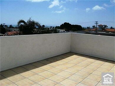 ocean view roof top deck to get some sun or...