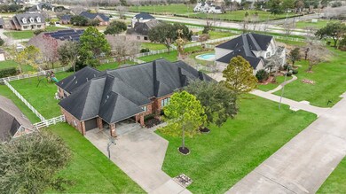 4025 Quail Run Dr, Pearland, TX 77584 - photo 2