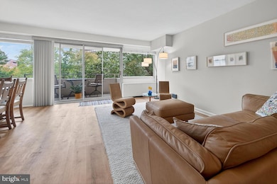 4515 Willard Ave, Chevy Chase, MD 20815 - photo 7