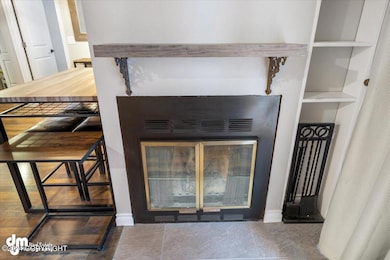 10-LIVINGROOM_FW_IMG_5-7480