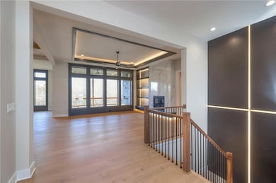 916 Savannah Ln, Greenwood, MO 64034 - photo 7