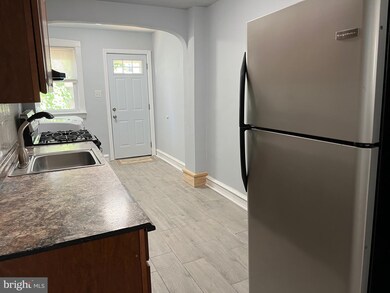 4104 Vernon Rd unit 1ST FLOOR, Drexel Hill, PA 19026 - photo 7