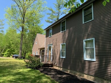 89 Wallace Rd, Goffstown, NH 03045 - photo 2