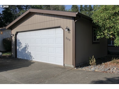 1655 S Elm St, Canby, OR 97013 - photo 2