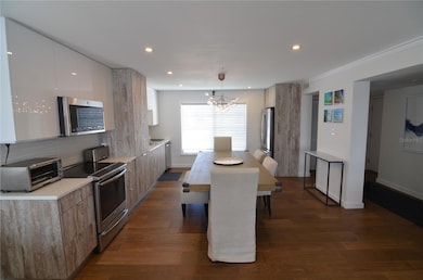 4420 Exeter Dr unit 208, Longboat Key, FL 34228 - photo 6