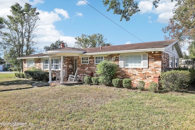 4146 Weber Ln E, Jacksonville, FL 32207 - photo 2