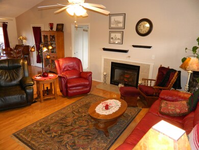 13 Ridgetop Dr, Kimberling City, MO 65686 - photo 5