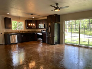 656 Pleasant Valley Rd, Merlin, OR 97532 - photo 5