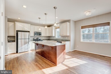 6711 Monroe Ave, Sykesville, MD 21784 - photo 4