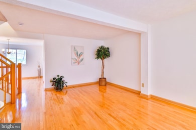 415 Warlock Ct, Glen Burnie, MD 21061 - photo 6