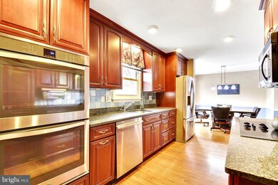 15033 Joshua Tree Rd, North Potomac, MD 20878 - photo 6