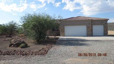 Front of Home / Entry