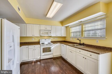 1365 Stoneleigh Ct, Stoney Beach, MD 21226 - photo 3