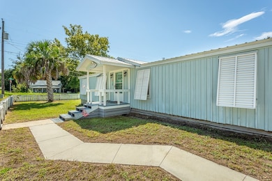 501 NW Avenue B, Carrabelle, FL 32322 - photo 3