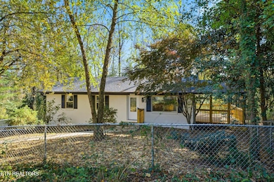 02-2416 Alberta Dr-1