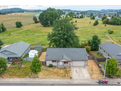 660 N 1st St, Carlton, OR 97111 - photo 2