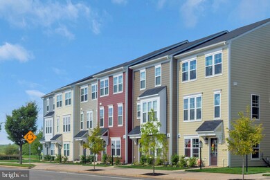 3022 Pinebrook Rd, Landover, MD 20785 - photo 5