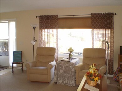 72 Fox Ridge Crescent, Warwick, RI 02886 - photo 4