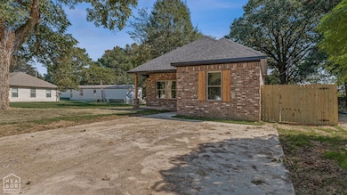 904 Lange St, Leachville, AR 72438 - photo 3