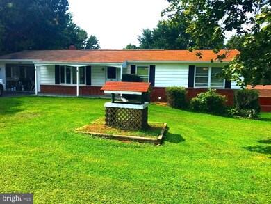 8220 Hollow Rd, Middletown, MD 21769 - photo 2