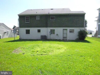 429 Shore Dr, Colonial Beach, VA 22443 - photo 3