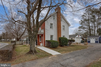 39 N Maple Ave, Leola, PA 17540 - photo 3